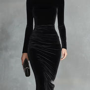 SOPHIA | BLACK VELVET FITTED DRESS