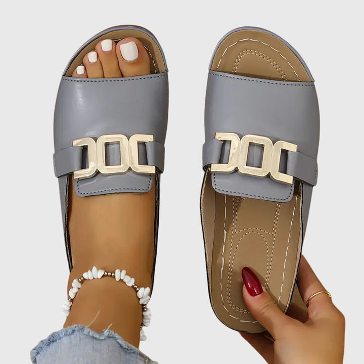 JUDI - COMFY BUCKLE SANDALS